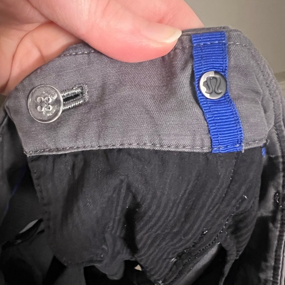 Lululemon Men’s Commission Shorts • Classic Fit 9” • Oxford - 34in Waist - Picture 7 of 7